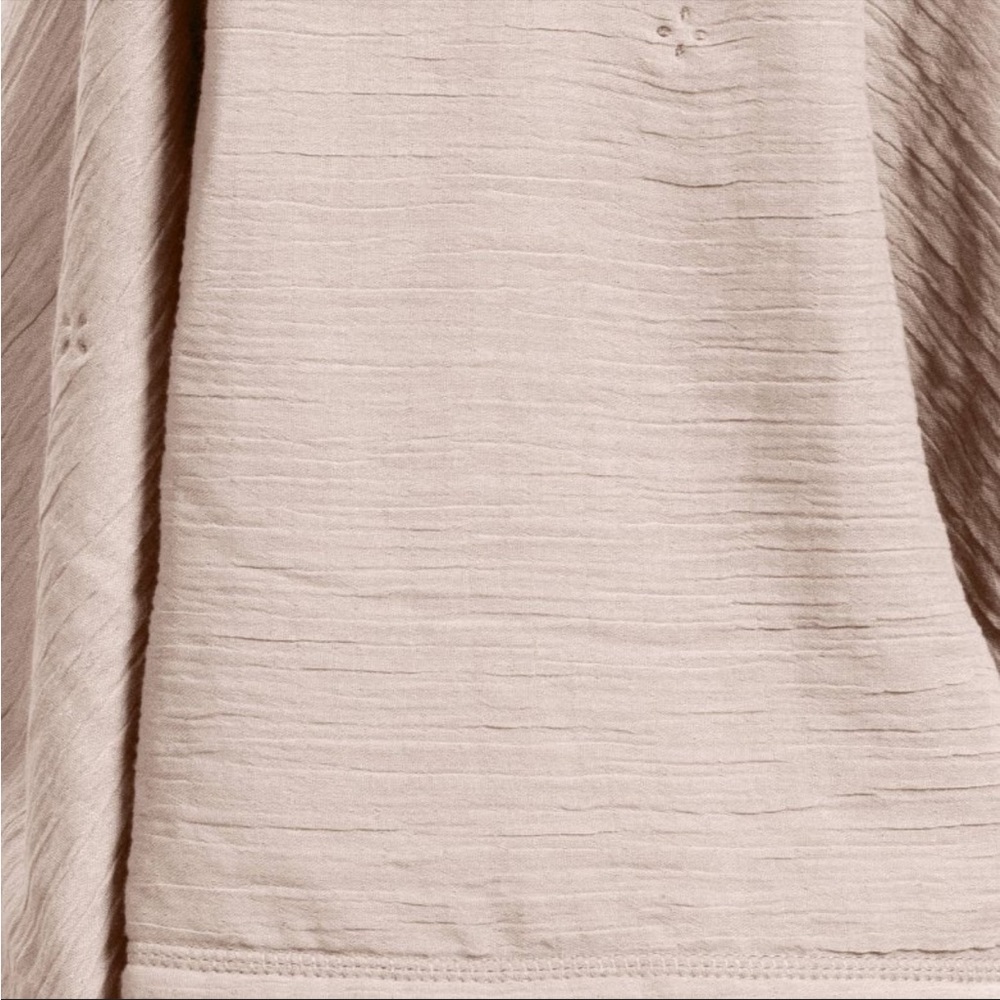 Threshold Light Pink Plush Throw Blanket - Picture 9 of 11